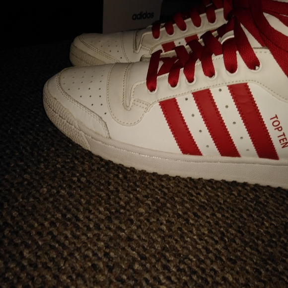 adidas - Picture 4 of 6